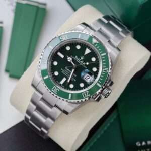 Rolex Submariner 116610LV Hulk VS Factory 40mm